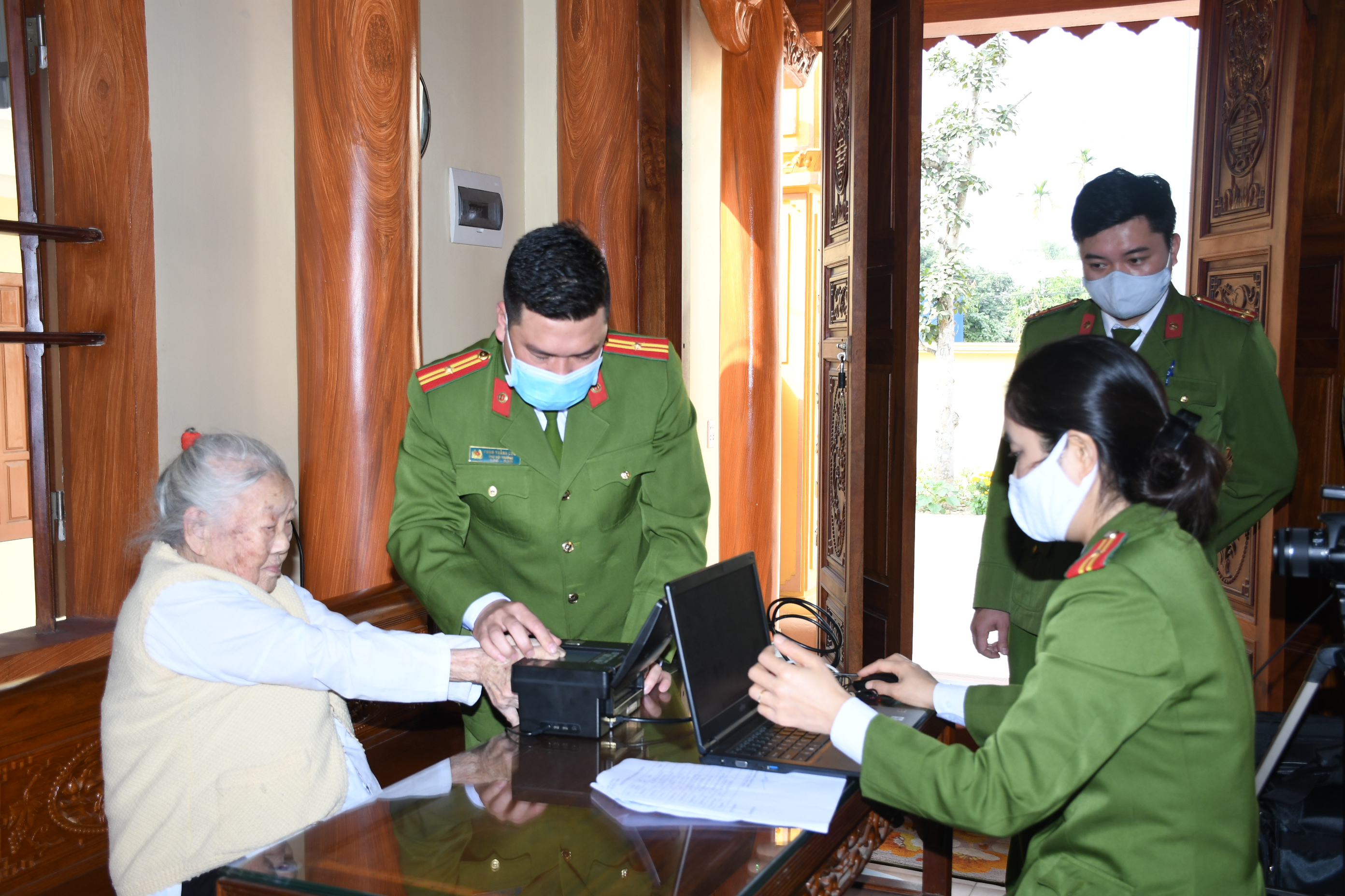 Thông báo lịch và hướng dẫn cấp căn cước công dân gắn chíp điện tử ngày 11/6/2021 trên địa bàn thành phố